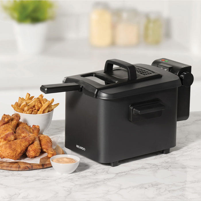 Ricardo 3.7Qt. Countertop Deep Fryer 120V - 0634650020000