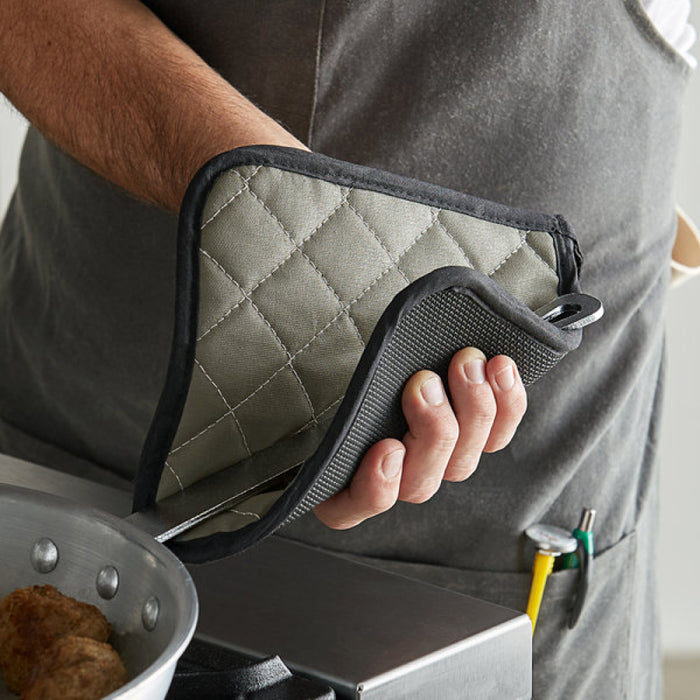 SafeMitt 8" x 8" Double Sided Neoprene / Flame Retardant Pot Holder