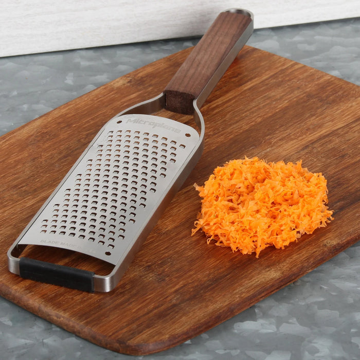 Microplane 43200 Master Series Coarse Grater - Oiled Walnut