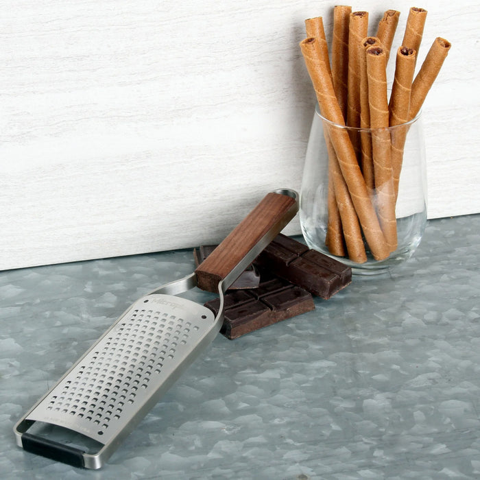Microplane 43200 Master Series Coarse Grater - Oiled Walnut
