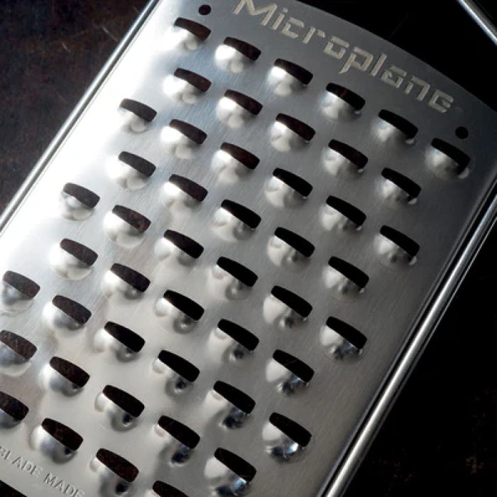 Microplane 45011 Gourmet Series Ultra Coarse Grater