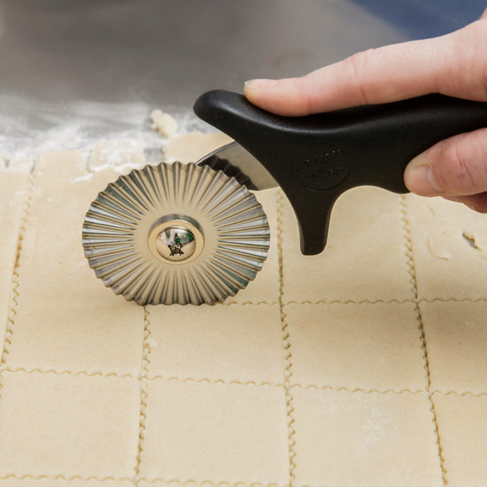 Ateco 7.75" Stainless Steel Fluted Pastry Wheel - 1323