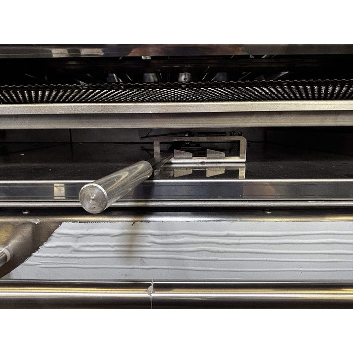 (SHOWROOM MODEL) Garland C36-ARR 36" Cuisine Series Cast-Iron Natural Gas Radiant Charbroiler Range with Standard Oven - 148,000 BTU
