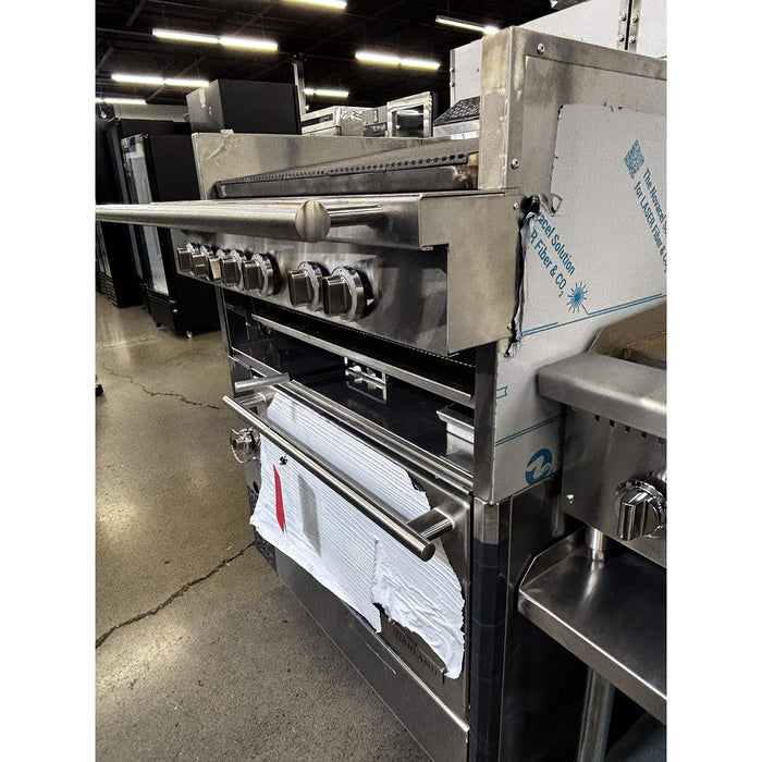 (SHOWROOM MODEL) Garland C36-ARR 36" Cuisine Series Cast-Iron Natural Gas Radiant Charbroiler Range with Standard Oven - 148,000 BTU