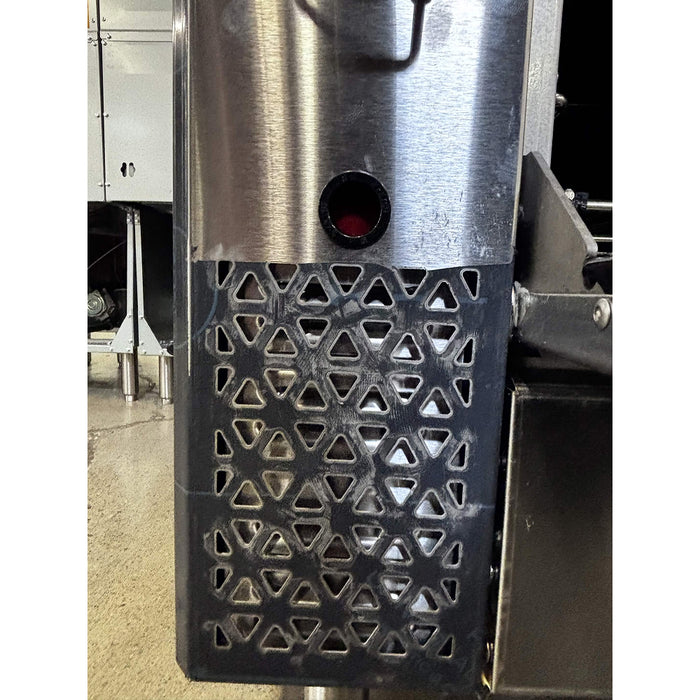 (SHOWROOM MODEL) Garland C36-ARR 36" Cuisine Series Cast-Iron Natural Gas Radiant Charbroiler Range with Standard Oven - 148,000 BTU