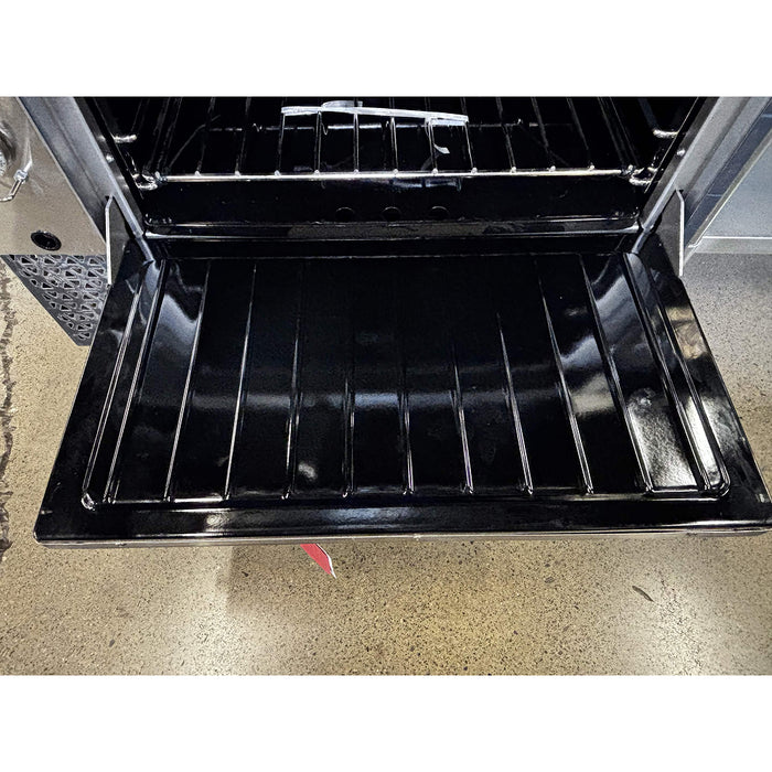 (SHOWROOM MODEL) Garland C36-ARR 36" Cuisine Series Cast-Iron Natural Gas Radiant Charbroiler Range with Standard Oven - 148,000 BTU