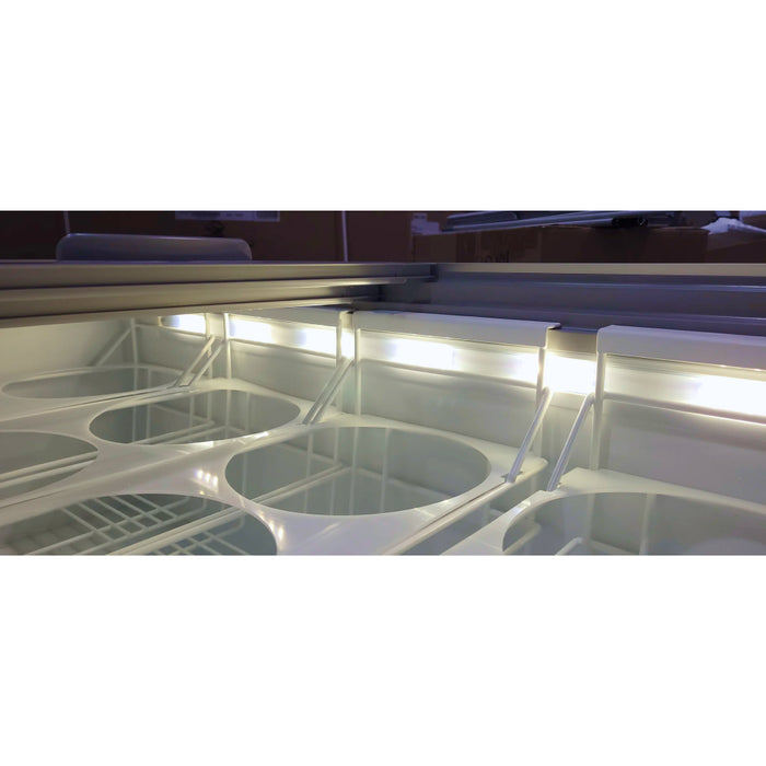 Celcold CF52ESG-LED 53" Ice Cream Display Freezer - 12.2 Cu. Ft.