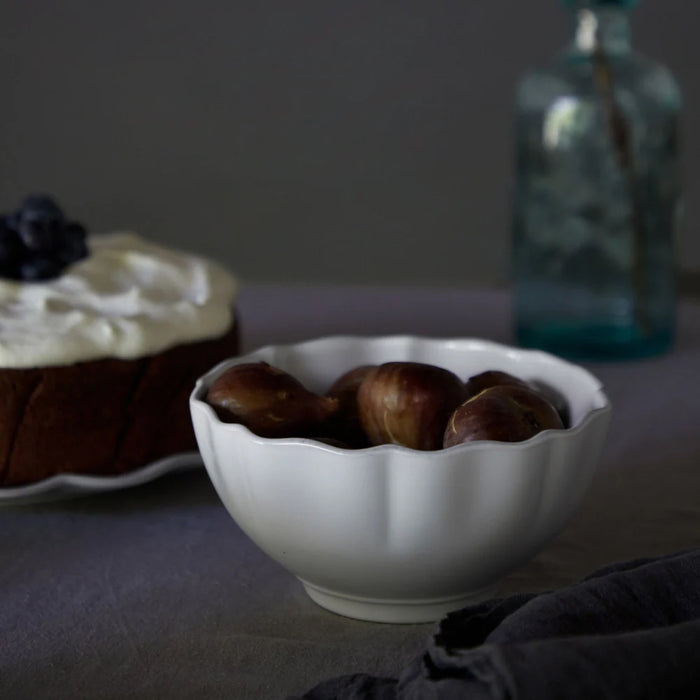 Costa Nova 22.37 Oz. Rosa White Round Stoneware Soup/Cereal Bowl - 6/Case - DAS161-WHI
