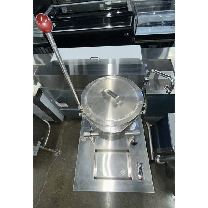 (DEMO) Crown Steam EMT-6 6-Gallon Electric Steam Kettle - 208V / 3Ph