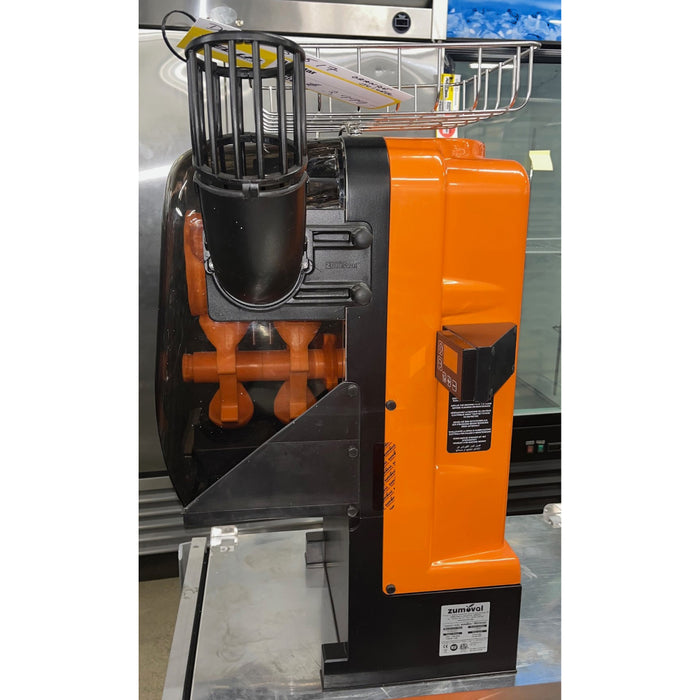 (DEMO) Zumoval Minimax Compact Citrus Juicer - 15 Fruits/Minute - 39517