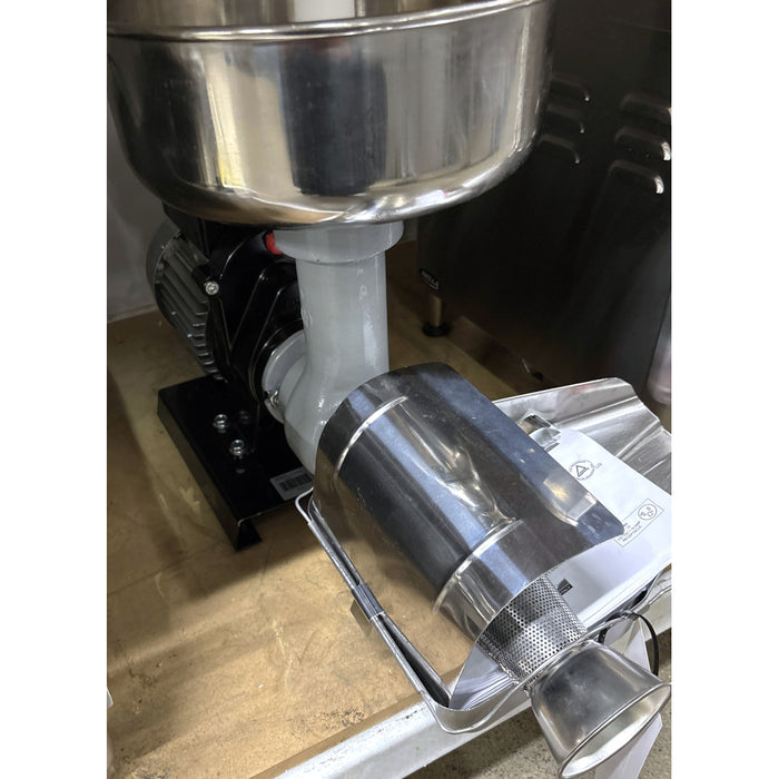 (DEMO) Nella 0.80 hp Heavy Duty Electric Tomato Squeezer Machine - 18903