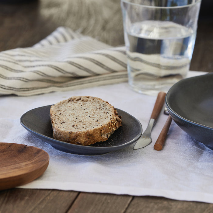 Costa Nova 6.12" x 4.75" Livia Matte Black Oval Stoneware Appetizer Plate - 6/Case - GOP161-BLK