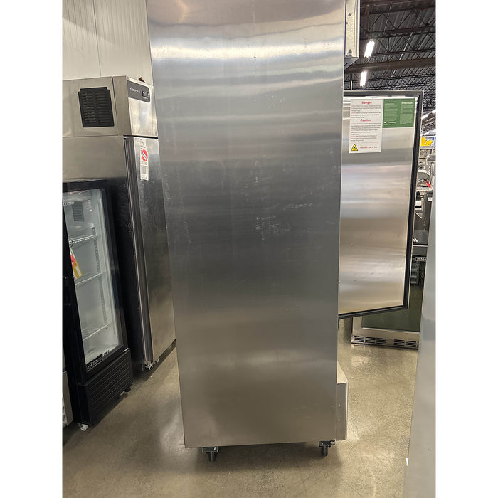 (SCRATCH & DENT) Atosa MBF8505GR 27" Bottom Mount Solid Door Reach-In Refrigerator - 19.1 Cu. Ft.