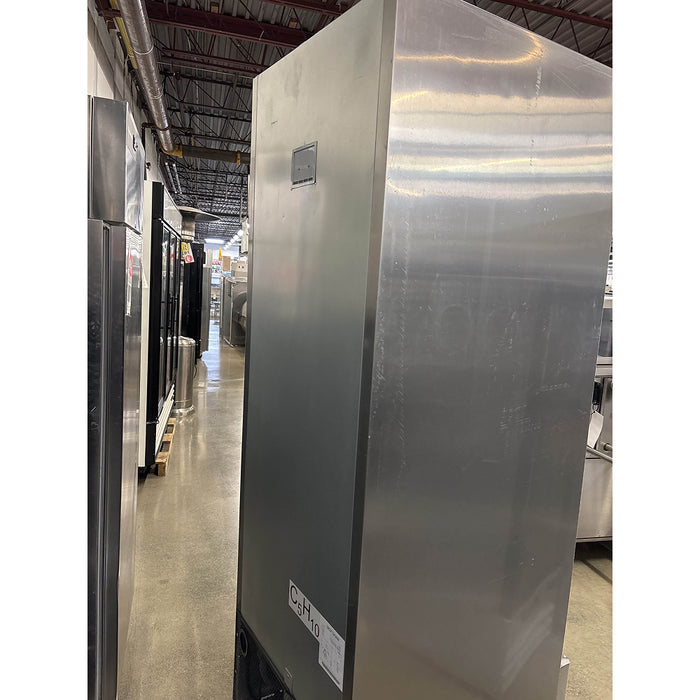 (SCRATCH & DENT) Atosa MBF8505GR 27" Bottom Mount Solid Door Reach-In Refrigerator - 19.1 Cu. Ft.