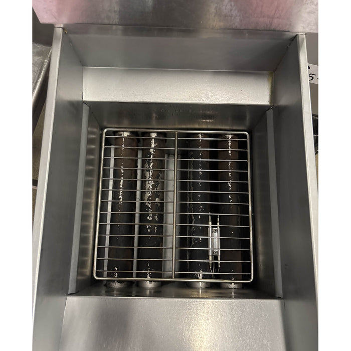 (USED) Pitco SG14S 40 Lb. Natural Gas Floor Fryer - 110,000 BTU