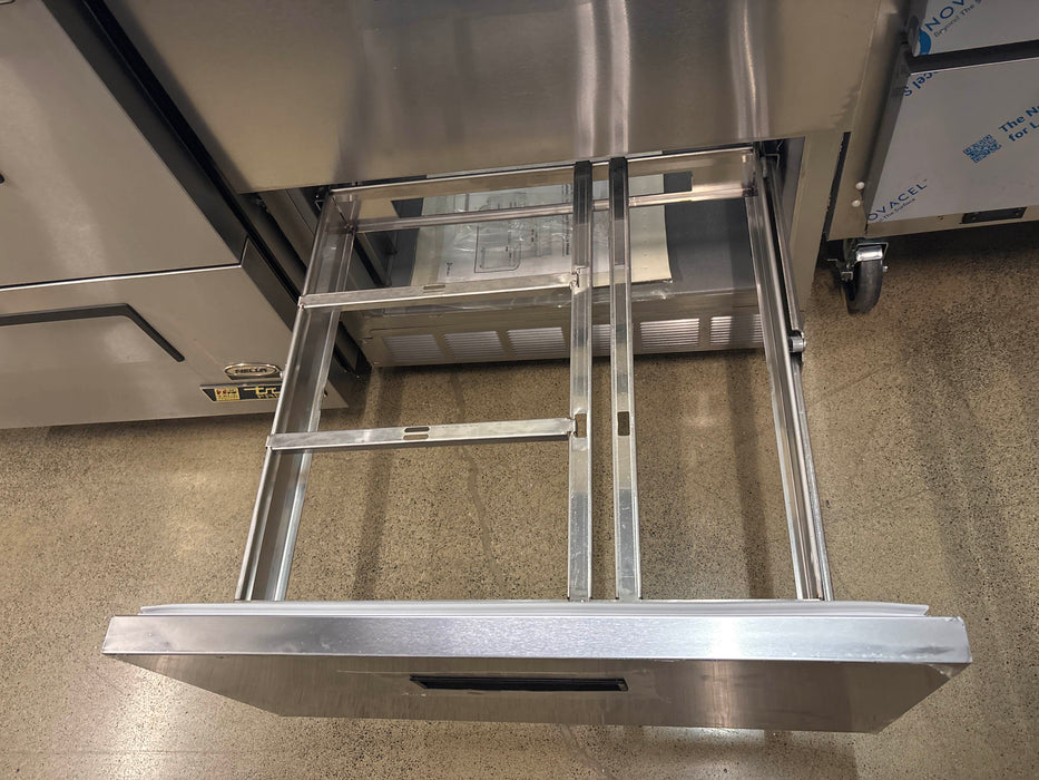 (SCRATCH & DENT) Delfield D4427N-12M-TH2 27" Mega Top 2-Drawer Salad/Sandwich Refrigerated Prep Table