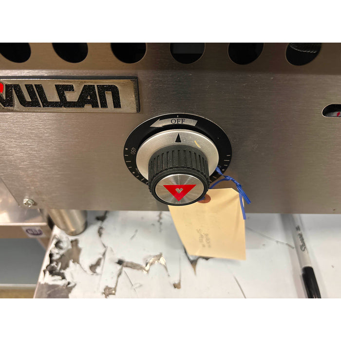 (USED) Vulcan VCRG36-T Restaurant Series 36" Natural Gas Griddle With Thermostatic Control - 75,000 BTU