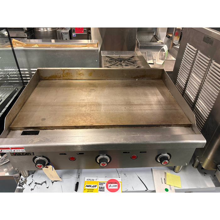 (USED) Vulcan VCRG36-T Restaurant Series 36" Natural Gas Griddle With Thermostatic Control - 75,000 BTU