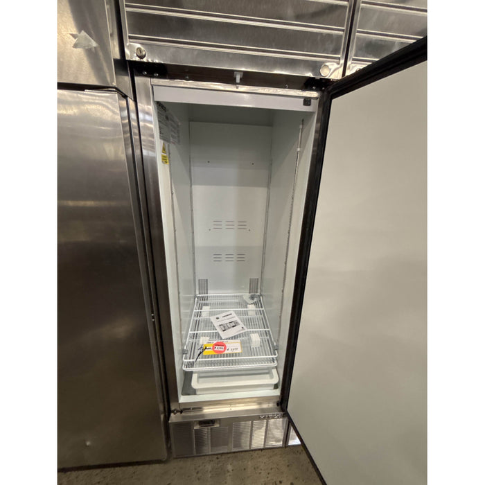 (SCRATCH & DENT) Habco SE24HCSX 24" Bottom Mount Solid Door Reach-In Refrigerator