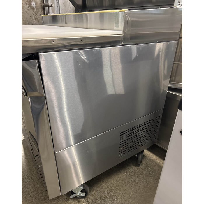 (SCRATCH & DENT) Atosa MPF8201 44" Pizza Prep Table