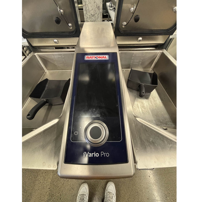 (DEMO) Rational iVario Pro 2-S 13 Gallon 2-Pan Electric Tilt Skillet with Stand - 208/240V