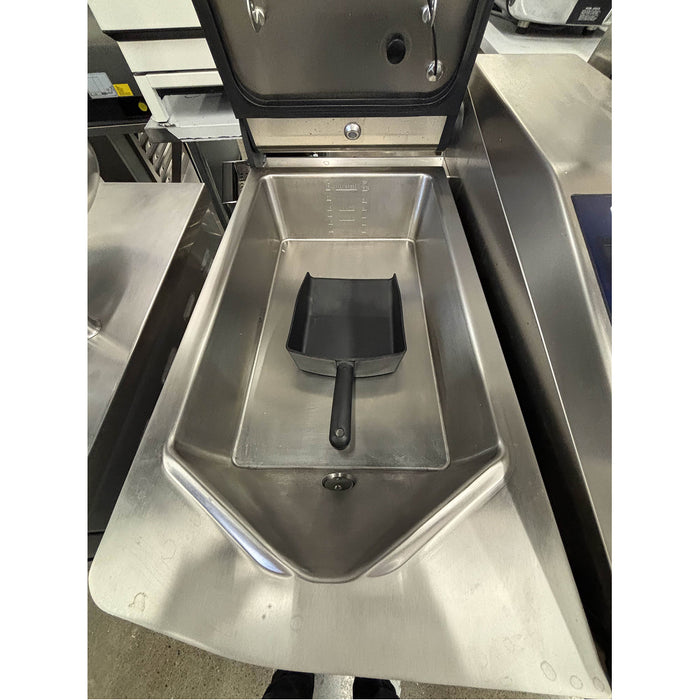 (DEMO) Rational iVario Pro 2-S 13 Gallon 2-Pan Electric Tilt Skillet with Stand - 208/240V