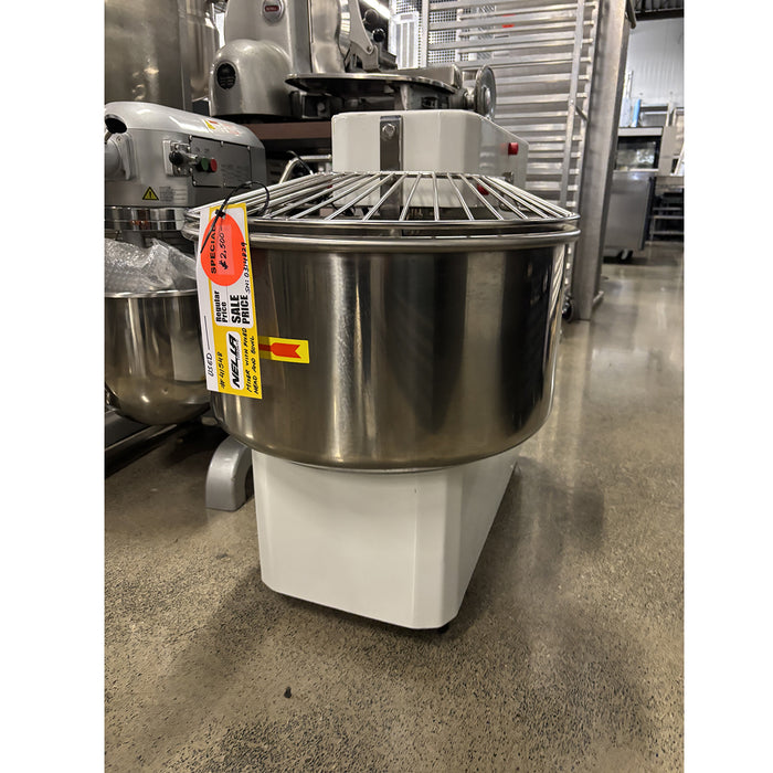 (USED) Nella 46 Qt. Spiral Dough Mixer with Fixed Head - 2 hp, 208V - 41548