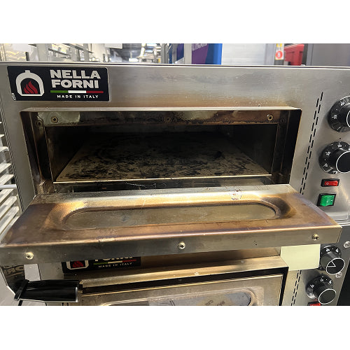 (USED) Nella 23" Single Chamber Compact Series Pizza Oven - 110V, 2.3kW - 46724