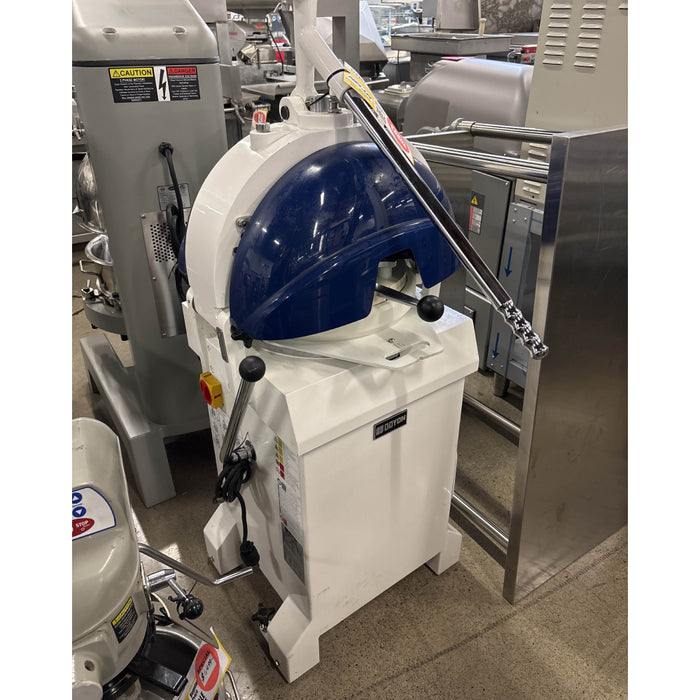 (SCRATCH & DENT) Doyon DSA336 36 Portions Dough Divider - 1200 Pieces/Hour