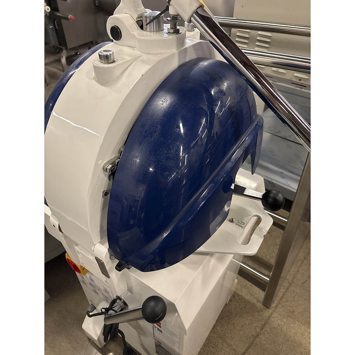 (SCRATCH & DENT) Doyon DSA336 36 Portions Dough Divider - 1200 Pieces/Hour