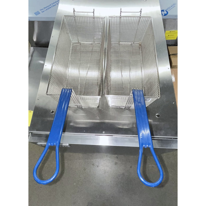 (SCRATCH & DENT) Pitco 65C+ 65-80 Lb. Natural Gas Tube Fired Floor Fryer - 150,000 BTU