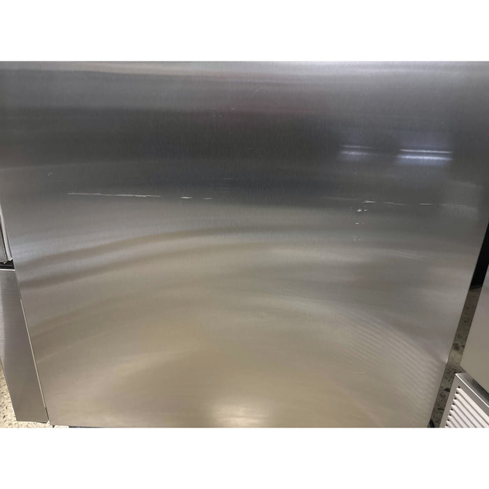 (SCRATCH & DENT) Nella 29" Aurora Solid Door Reach-In Refrigerator - 59024