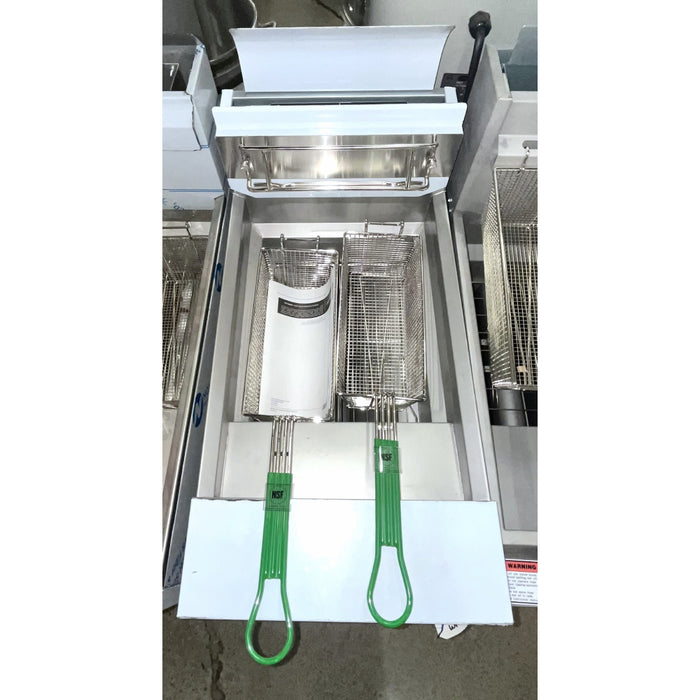 (SCRATCH & DENT) Frymaster GF14 40 Lb. Standard Liquid Propane Fryer - 100,000 BTU