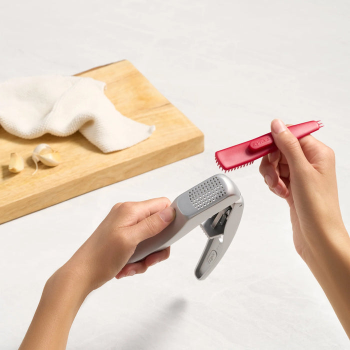 Zwyliss Z12085 Susi 3 Garlic Press