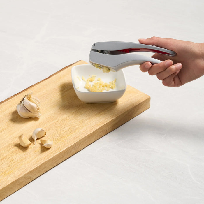 Zwyliss Z12085 Susi 3 Garlic Press