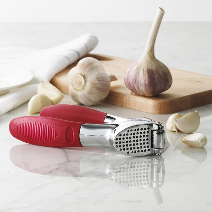 Trudeau 0998018 7" Die-cast Zinc Garlic Press - Red