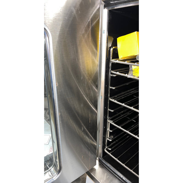 (SHOWROOM MODEL) Garland MCO-E-5-C 15.5" 208V/1PH Half-Size Electric Convection Oven with Analog Control