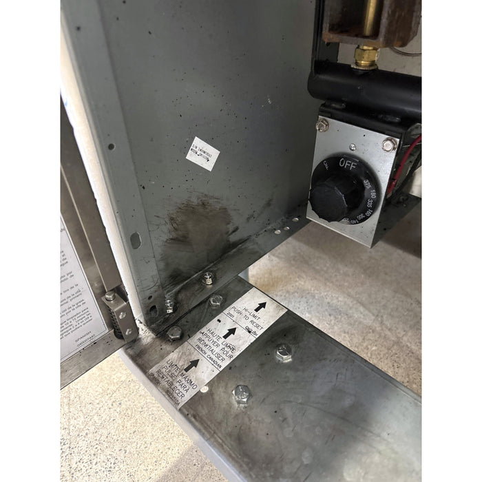 (USED) Frymaster Dean SR162 75 Lb. Single Super Runner Value Natural Gas Fryer - 150,000 BTU