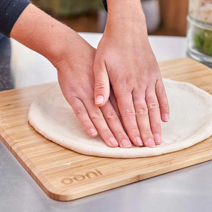 Ooni 16.7" x 12.8" Bamboo Pizza Prep Lid / Working board - UU-P2C300