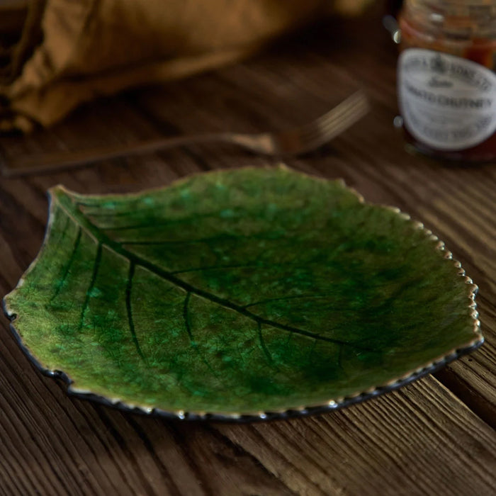 Costa Nova 8.62" x 7.50" Riviera Tomate Green Stoneware Leaf Serving Plate - 6/Case - VEP221-TMT