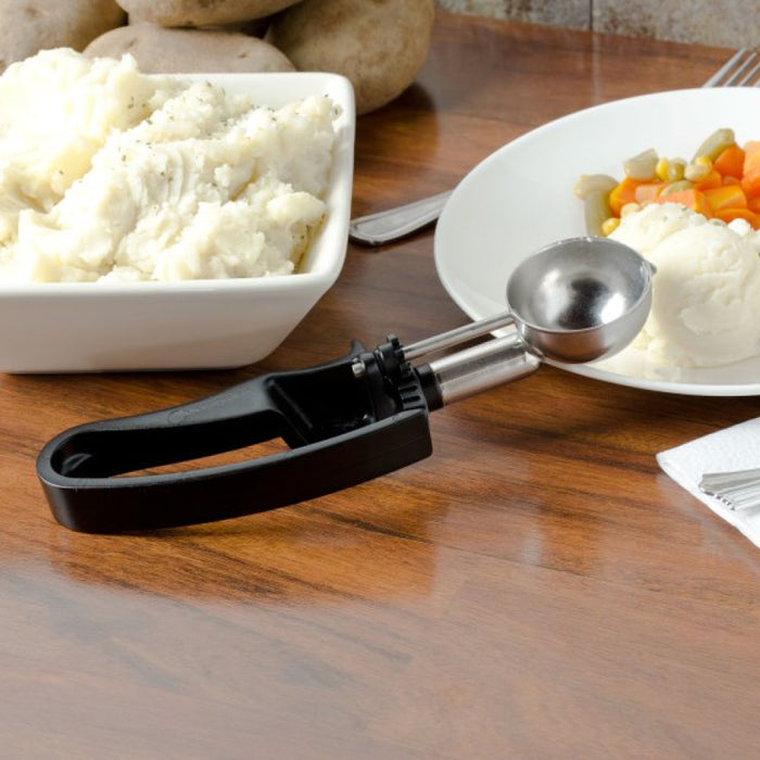 Vollrath 47398 1.13 Oz. Jacob's Pride #30 Black Squeeze Disher