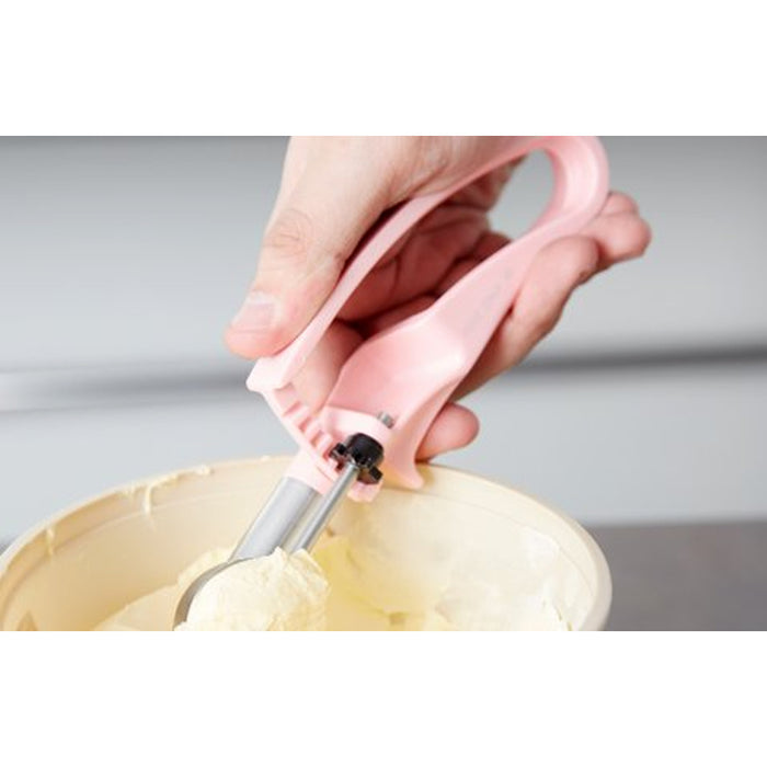 Vollrath 47402 0.54 Oz. Jacob's Pride #60 Pink Squeeze Disher