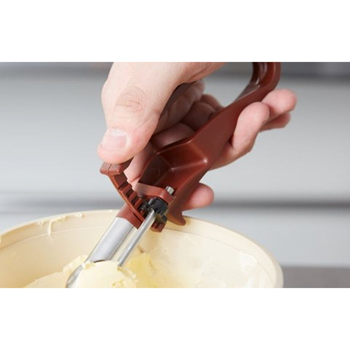 Vollrath 47403 0.47 Oz. Jacob's Pride #70 Plum Squeeze Disher