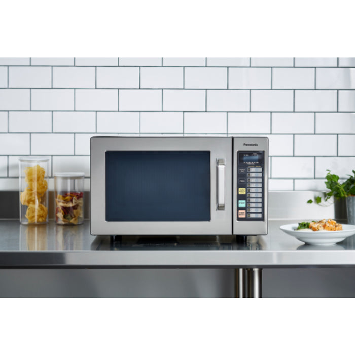 Panasonic NE-1064 1000W Commercial Microwave Oven