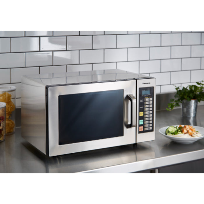 Panasonic NE-1064 1000W Commercial Microwave Oven