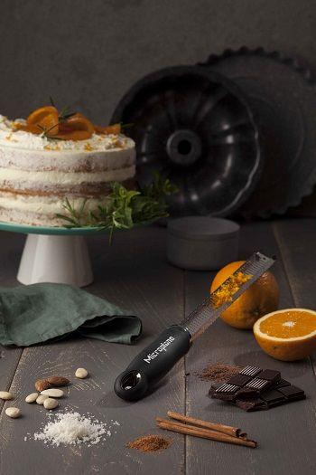 Microplane 46020 8" Premium Classic Series Zester/Grater - Black