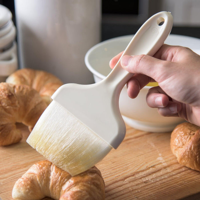 Carlisle 4" Galaxy Pastry Brush - White - Nella Online