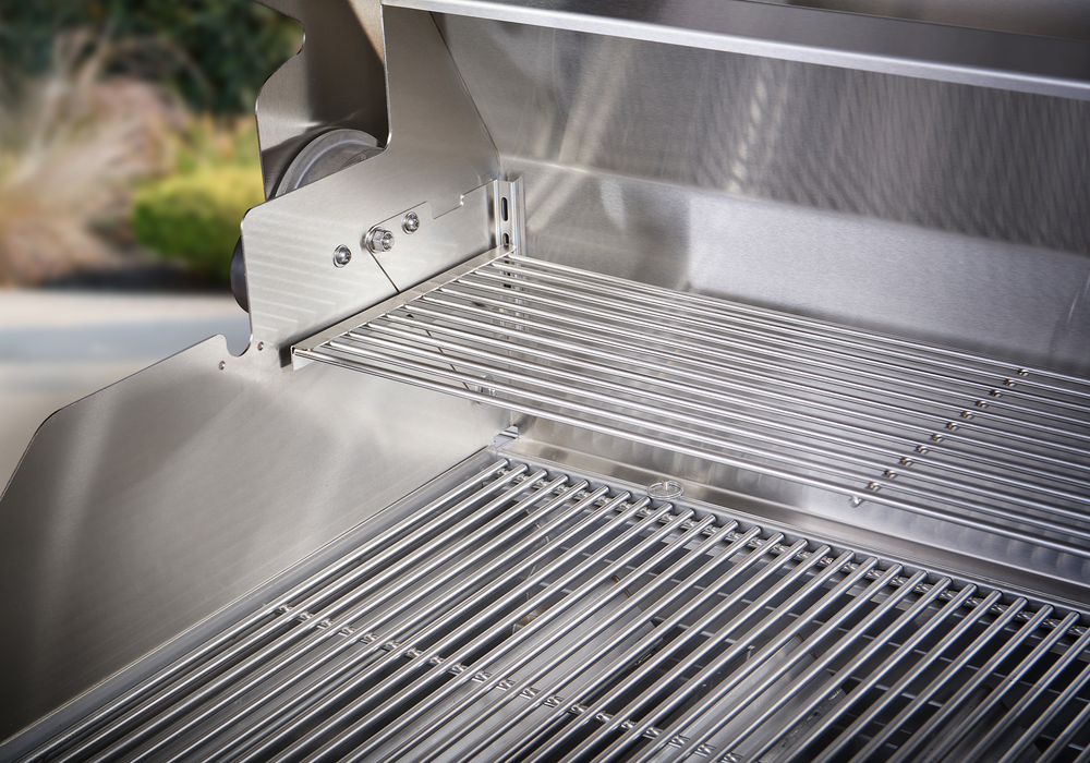 Crown Verity CV-CCB-60RGP 60" Club Series Grill with Dome And Griddle Package - Liquid Propane