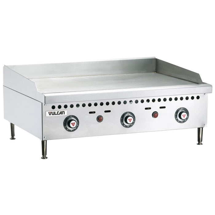 Vulcan VCRG36-T Restaurant Series 36" Natural Gas Griddle With Thermostatic Control - 75,000 BTU